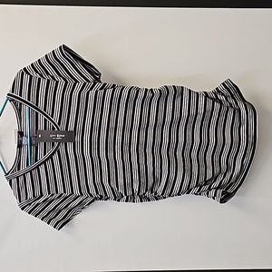 Love Ryan Black and white shirt large